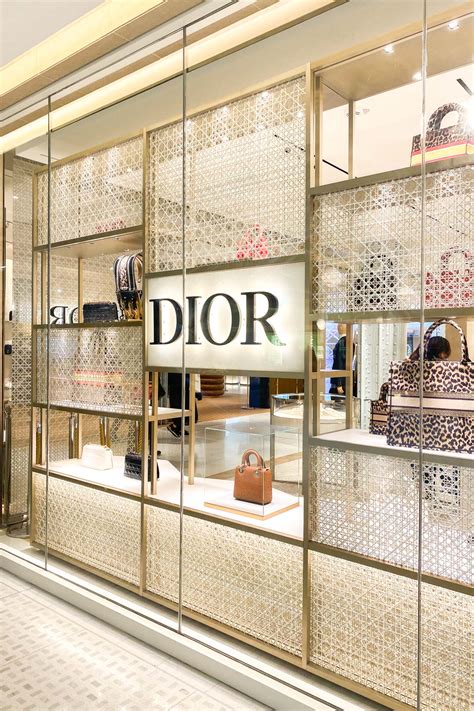 Shop Dior’s D